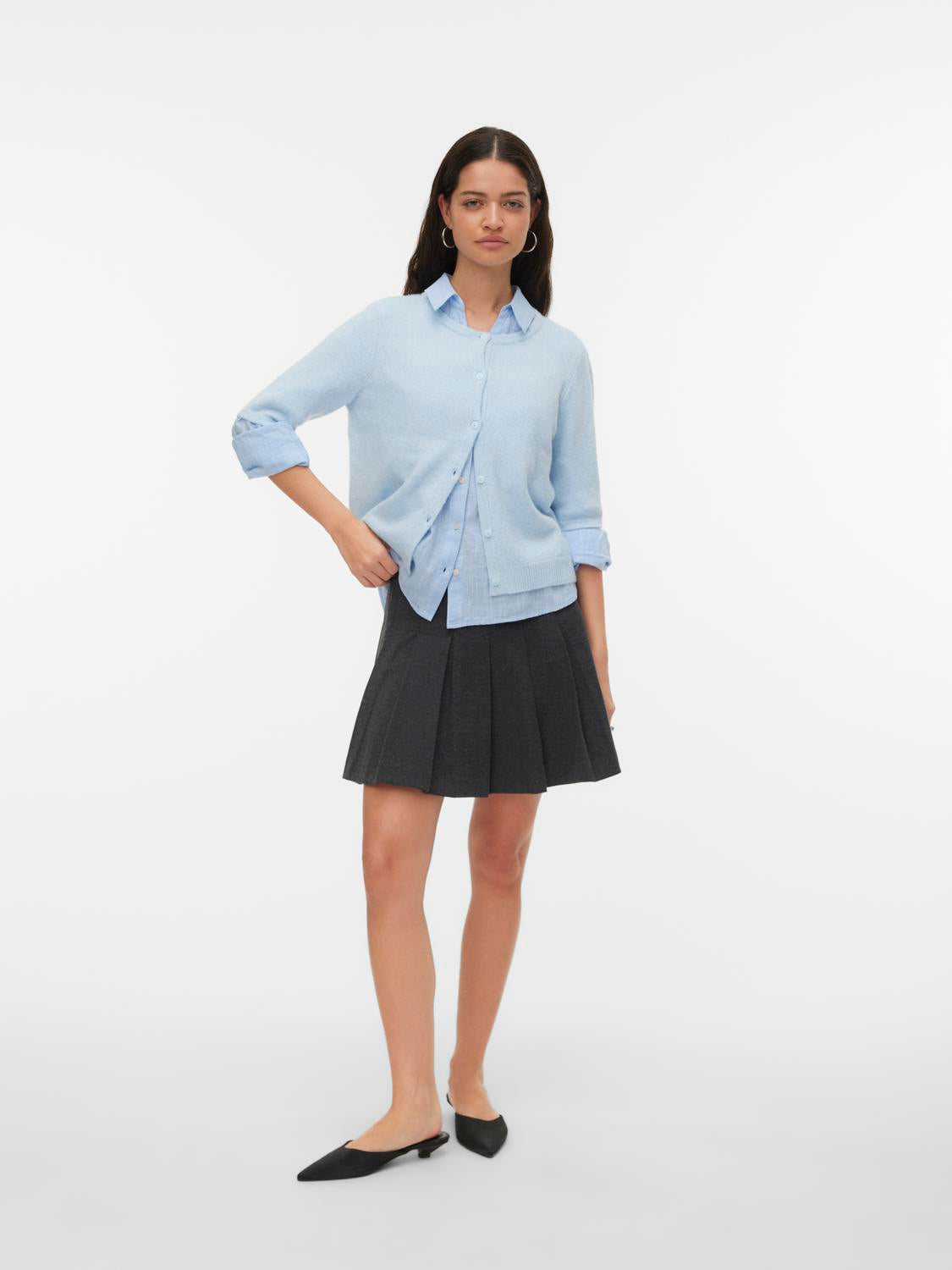 model_shot-front